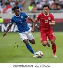 华子空砍25分米切尔28+8 莫布利24分骑士复仇森林狼